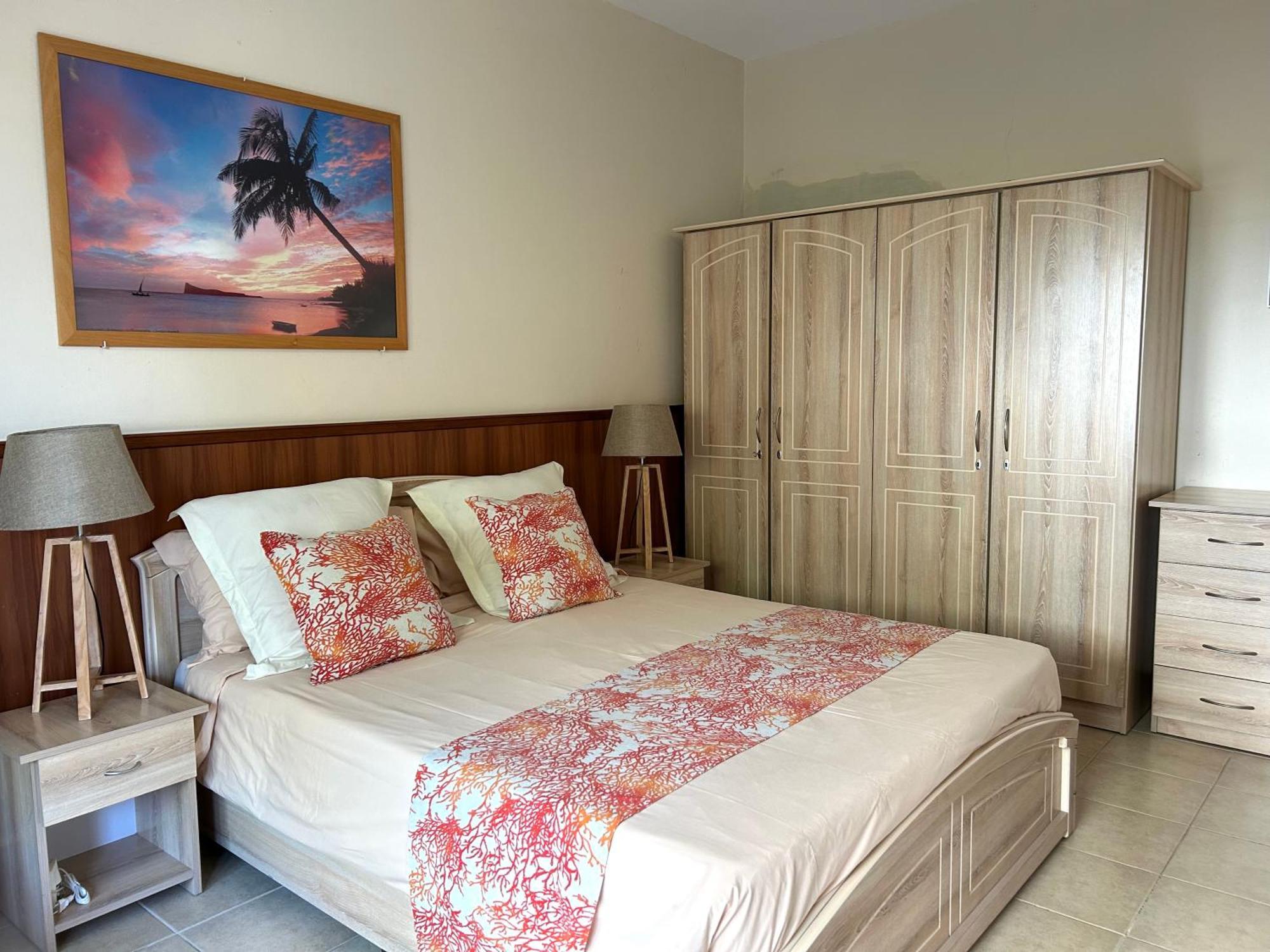 Blue Beryl Guest House Blue Bay Exterior photo