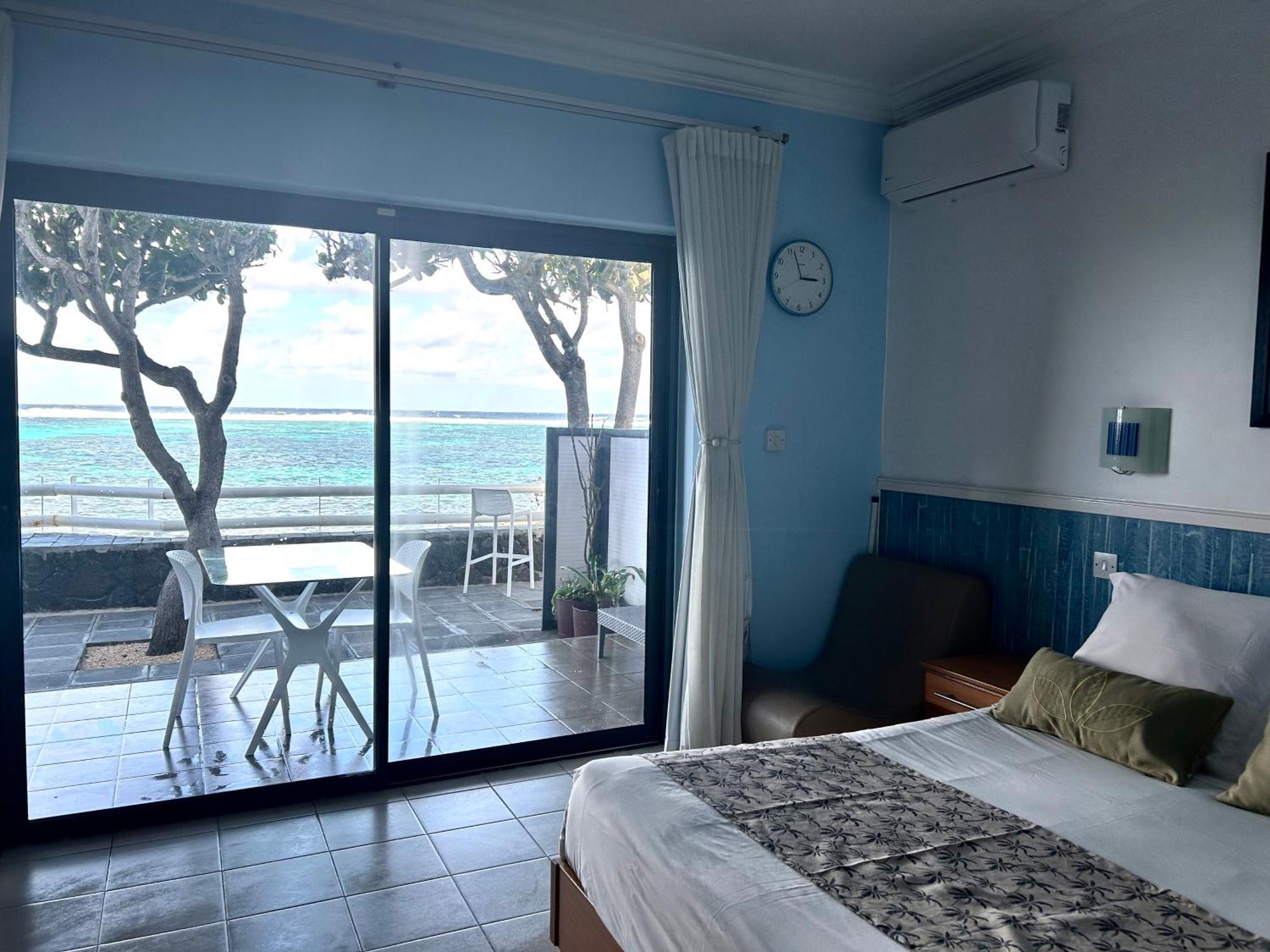 Blue Beryl Guest House Blue Bay Exterior photo