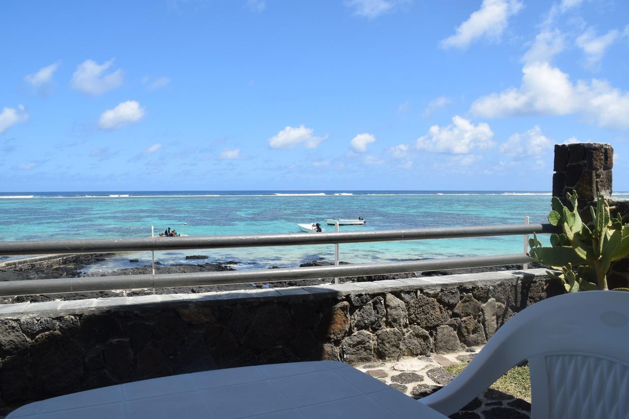 Blue Beryl Guest House Blue Bay Exterior photo